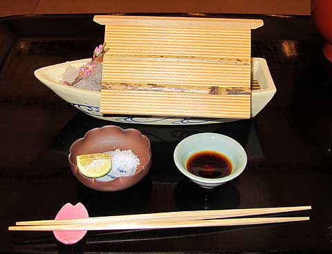 Kaiseki: Covered boat sashimi