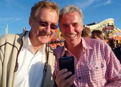 RTL Extra producer Burkhard Kress with pickpocket Bob Arno