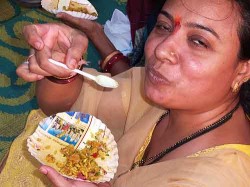 Eating Mumbai: Savoring the last few bites of bhel puri on Chowpatti Beach