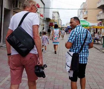 Romanian pickpockets in Romania