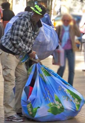 Barcelona pickpocket scene today