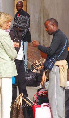 counterfeit fashion; No shortage of interested customers.