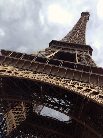 Eiffel Tower, Chinese tourists to Paris