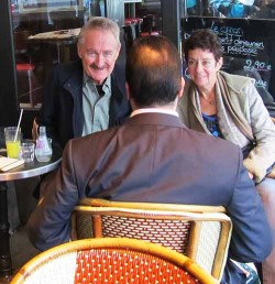 The Parisian pickpocket allowed himself to be photographed from behind.