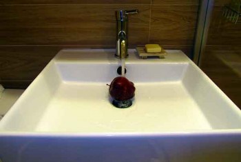 square sink