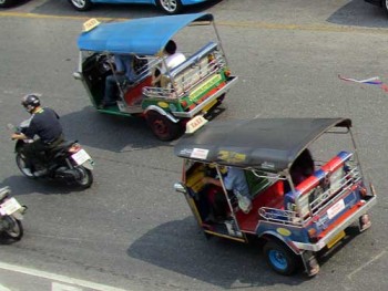 Tuk-tuks—another setting for Bangkok theft.