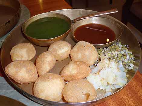 Delicious do-it-yourself panipuri at the upscale restaurant Soam, in Mumbai.