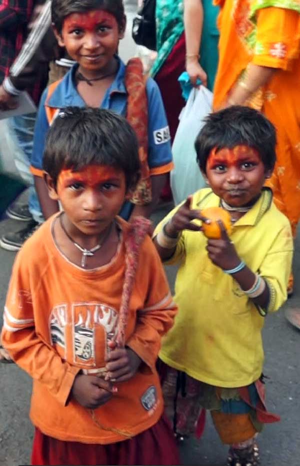 Professional beggars who understand the power of eye contact.